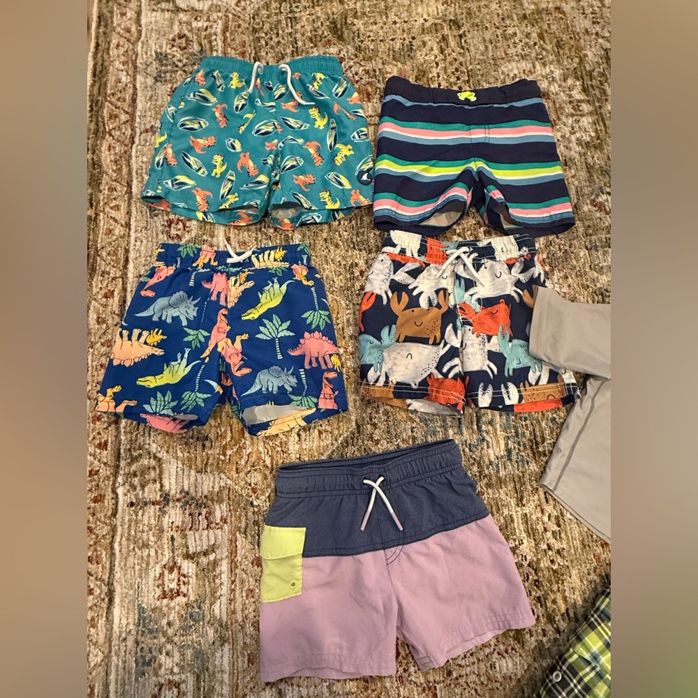 Size 2T/ 3T swim bundle!!